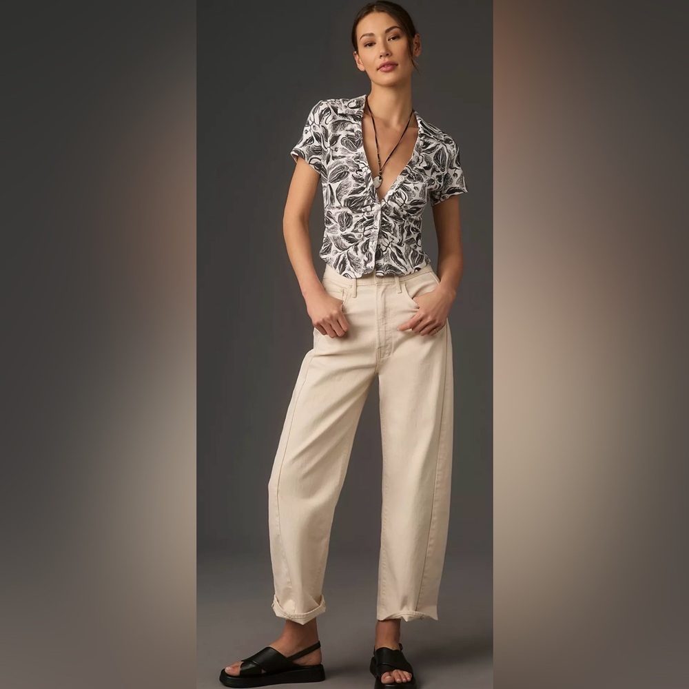 Yukiko Noritake Short-Sleeve Ruched Buttondown Top
Yukiko Noritake‎ M
